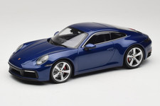 153067327 Porsche 911 992 Carrera 4S Blue Metallic Minichamps 1/18