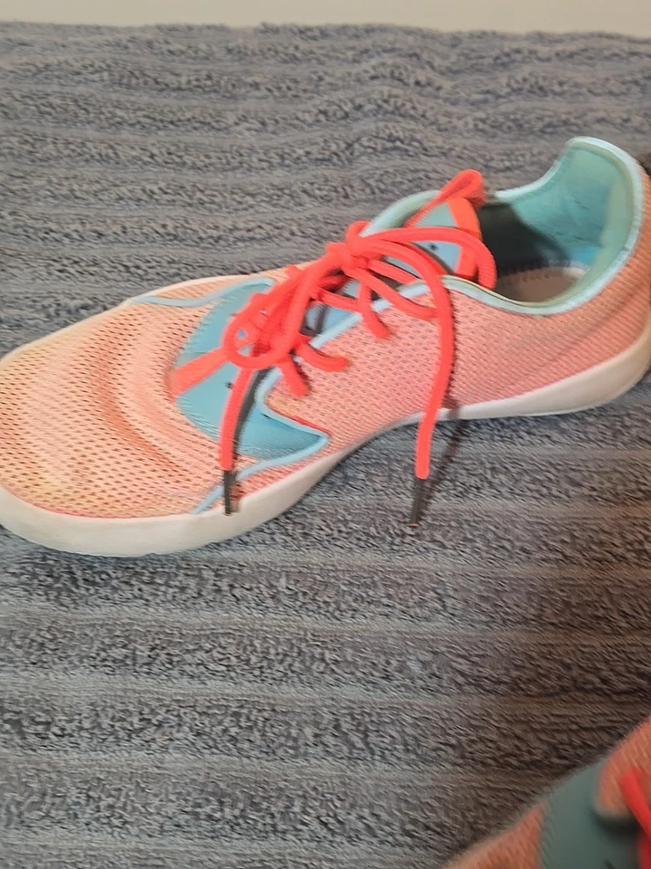 Zapatos Air Jordan Big Kids Eclipse Talla 5Y # 724356 804 Rosa/Azul Polvo Foto 4 de 4