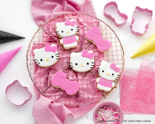 Handstand Kitchen Hello Kitty Cookie Baking Set
