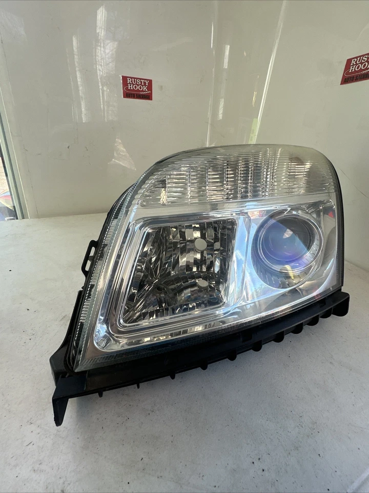 Faro lateral izquierdo del conductor Mercury Milan LH 2006-2009 OEM. 8T53-13006-A Foto 2 de 4