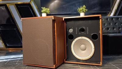 Excellent JBL 4502 WX Pair Of Speakers – Restored & Tested – 1