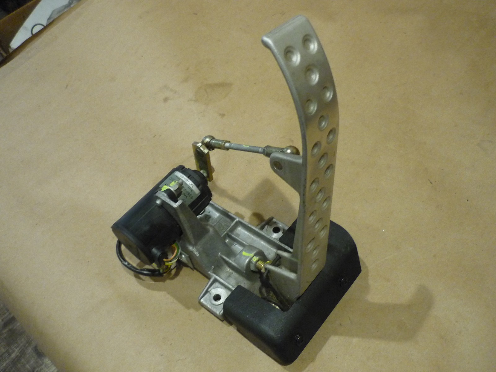 Ferrari 360,430 -Accelerator Pedal Assy Complete w/ Potentiometer- P/N 180220