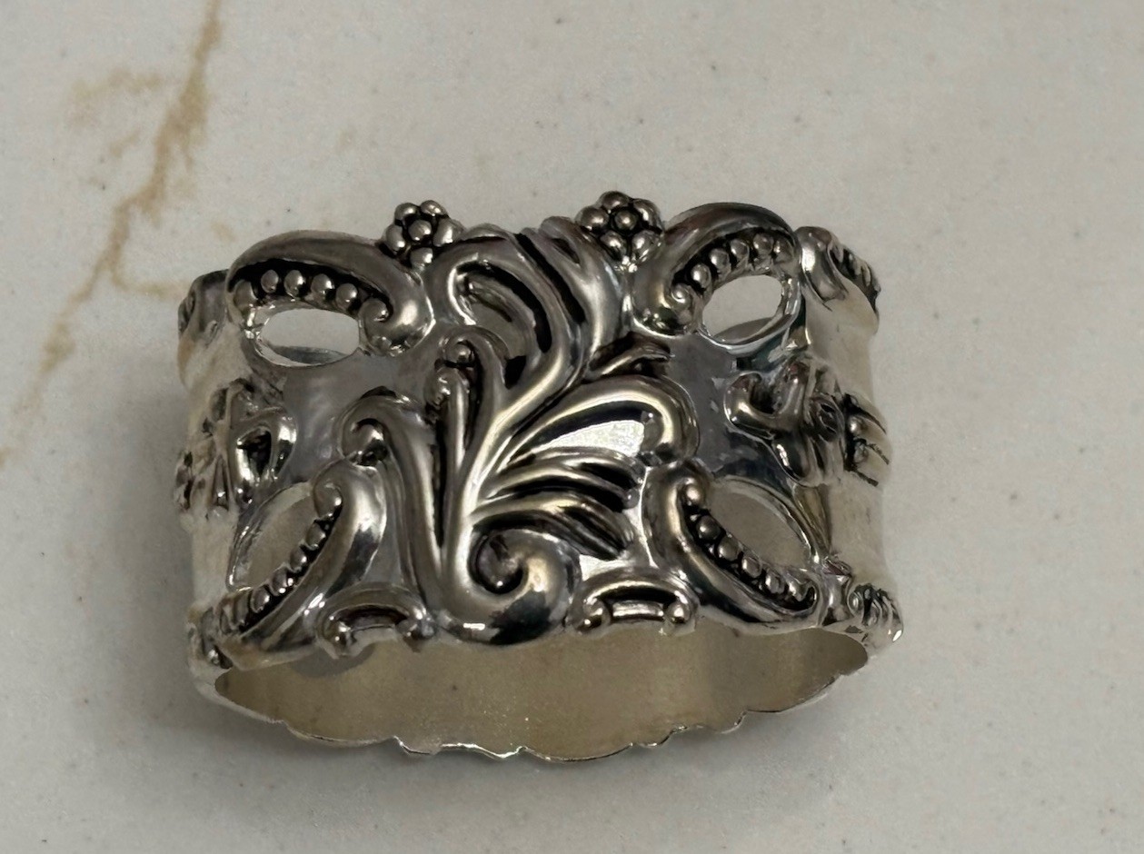 VTG 1993 Godinger 20th Century Baroque Napkin Rings Silverplate Set of 4 w/Box