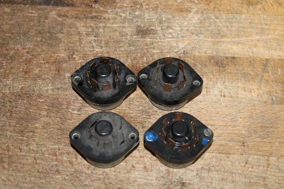 (CUATRO) BMW 2002 E10 1502-2002tii 114 Nuevo Clase 1500-2000CS IGNITION SWITCH Foto 3 de 4