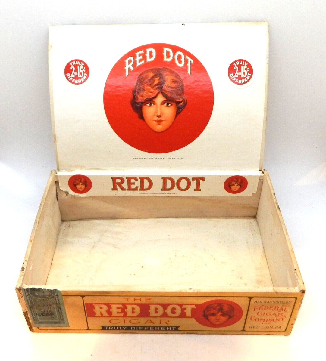 dot cigarette RED DOT Cigars Truly Different Cigar Box - Circa 1942 to 1959