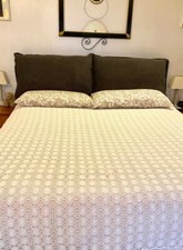 Copriletto matrimoniale fatto a uncinetto 