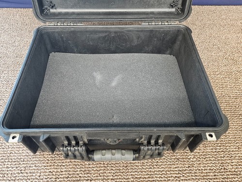 Pelican 1550 Hard Case Transit Storage Container Camera Gun Vented Plastic - Picture 10 of 17