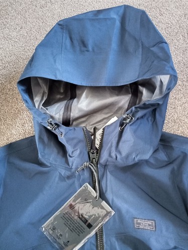 Mens Abercrombie And Fitch Hooded Breathable Rain Jacket Small Navy New With Tag - Picture 3 of 12
