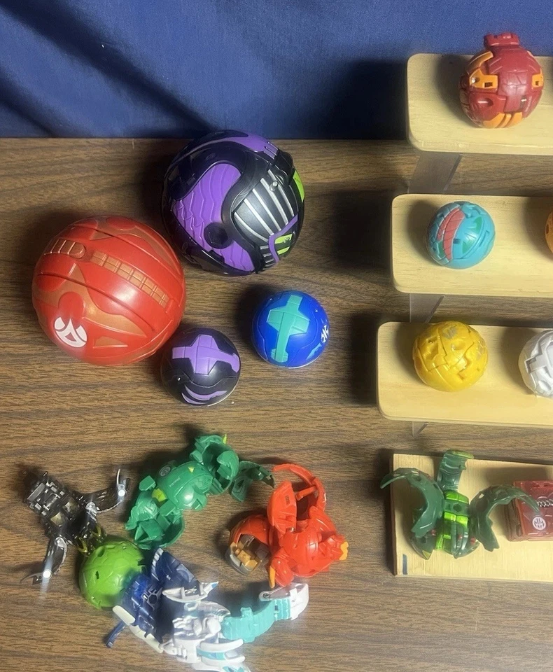 Spin Master Lote 42 Completo BAKUGAN BATTLE BRAWLERS + 1 Estuche Coleccionista + Extras Foto 4 de 4