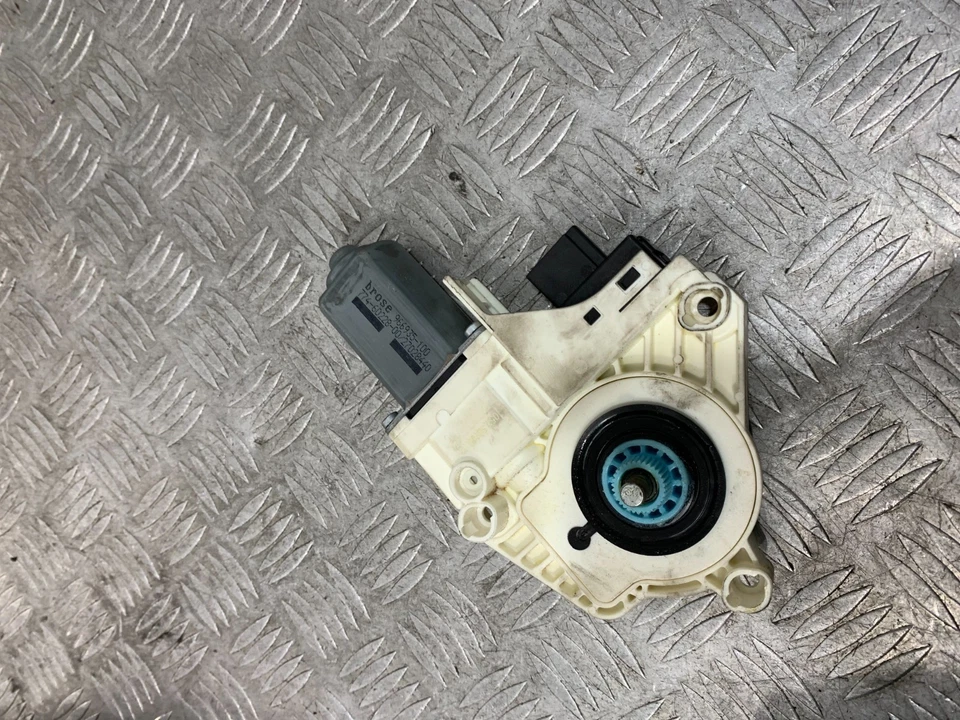 Audi A6 C6 2012 motor de ventana delantera del lado del pasajero y regulador 8K0959801 #2 Foto 3 de 3