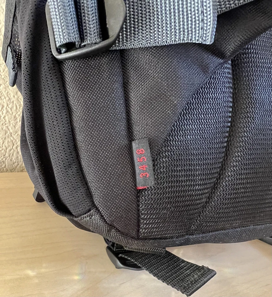 Bolso para cámara Tamrac 3458 Rally 58 estuche de transporte paquete de cintura de cadera negro Foto 2 de 4