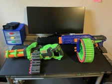 Adventure Force Minigun 20 Dart Belt+Dart Zone 40 Dart Tommygun -Filled w/Darts