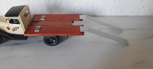ALFA ROMEO 1/24 / camion ford 1/24 - Foto 10 di 14