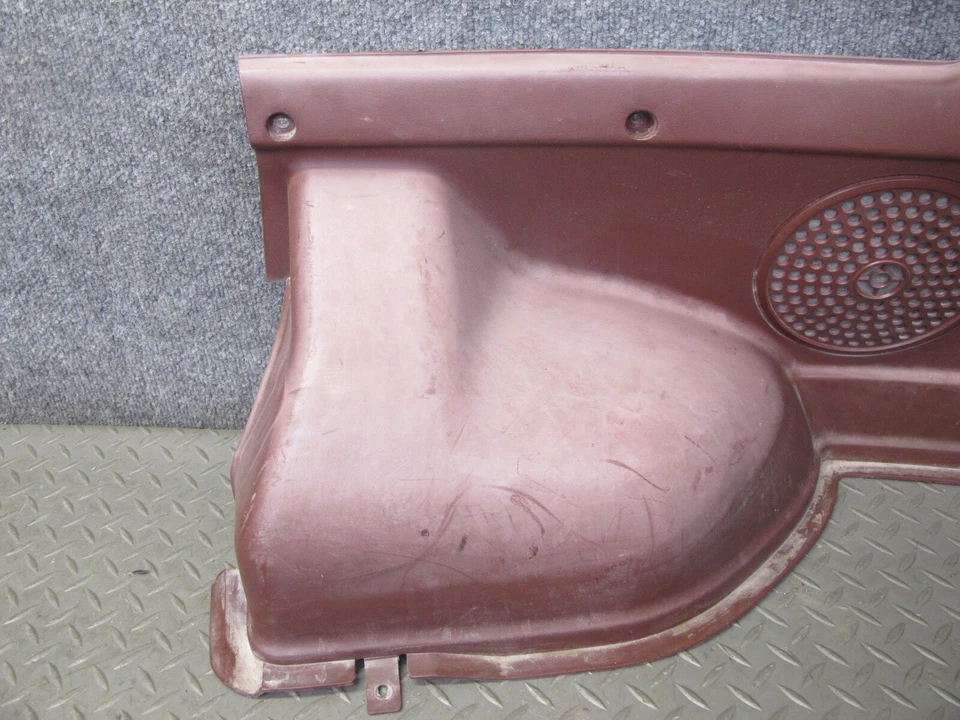 84-85 MAZDA RX7 FB CUARTO TRASERO IZQUIERDO Y DERECHO MALETERO EMBELLECEDOR PANEL CONJUNTO ROJO OEM Foto 4 de 4