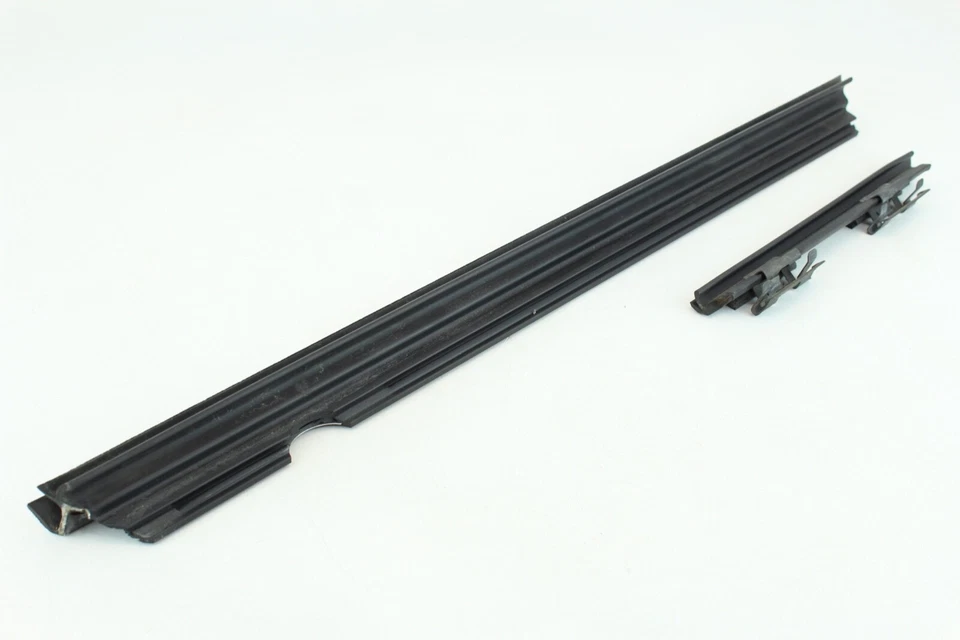 08-14 Mercedes Benz C300 destro traseiro direito janela interna vedação tira meteorológica fabricante de equipamento original - Imagem 2 de 4