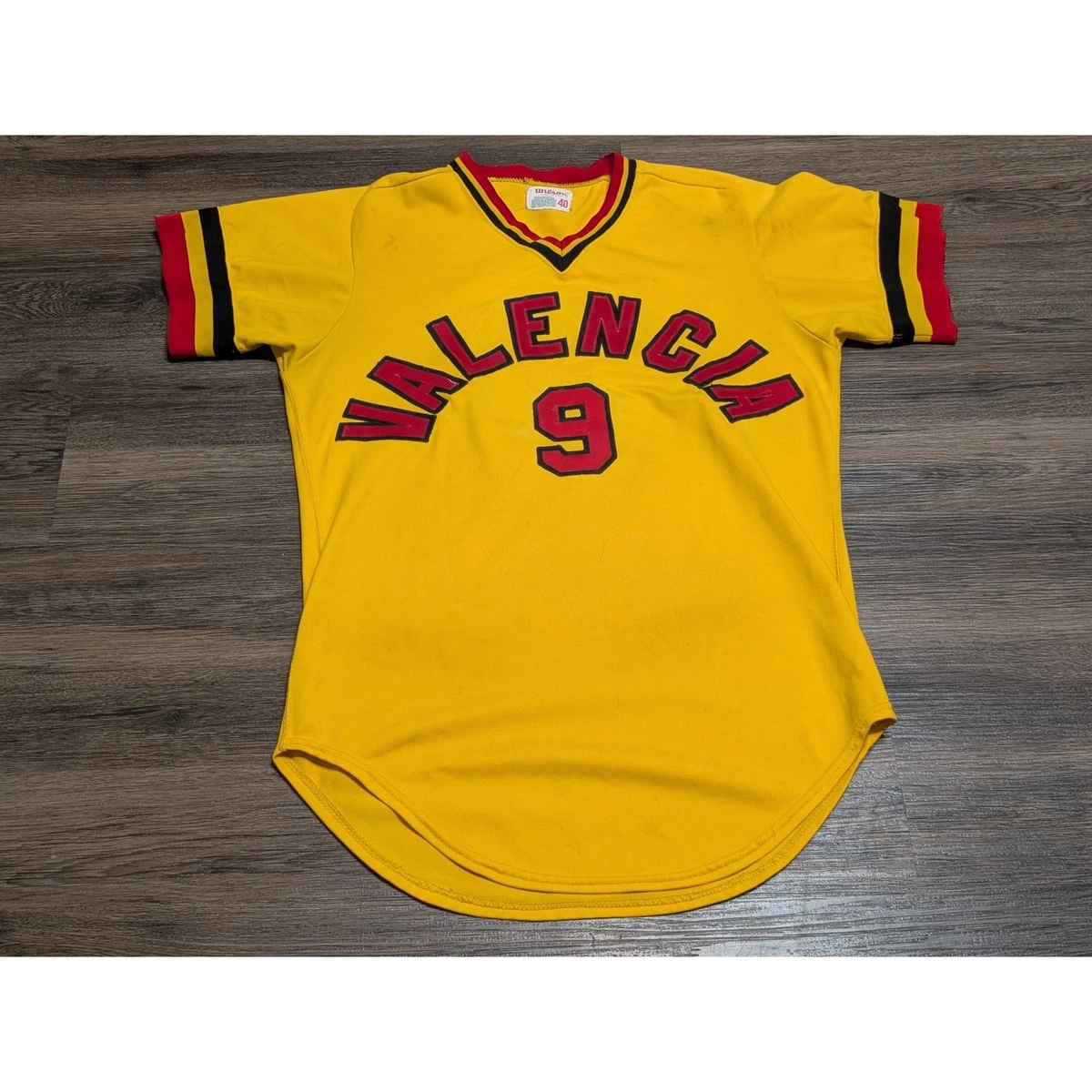 Maillot de sport Wilson vintage des années 1980 Farmingdale