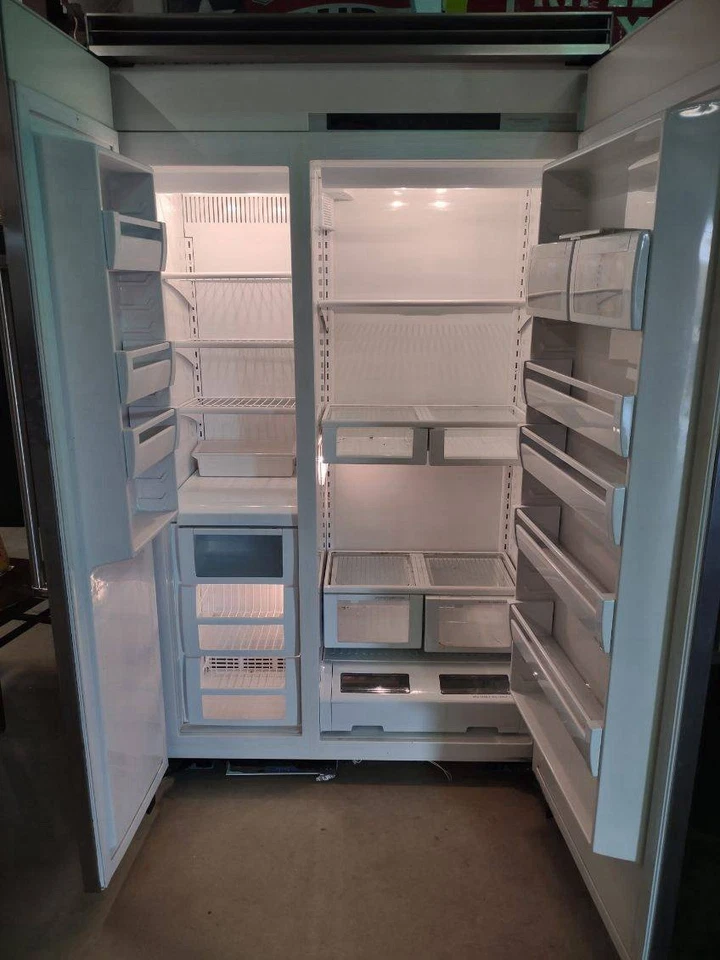 Viking Professional Series Refrigerator - Stainless Steel - Used - Image 3 of 4