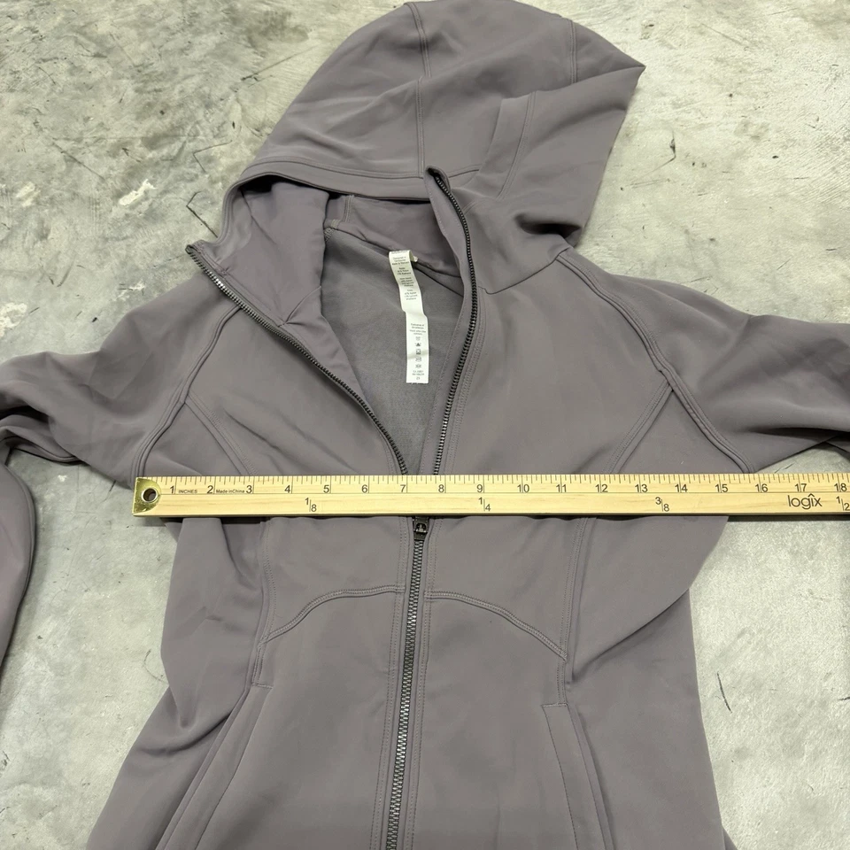 Lululemon Stopover Jacket. Lunar Rock/Dusty Mauve. Purple Size 6 READ DESCRIPTIO — 第 2/4 张图片