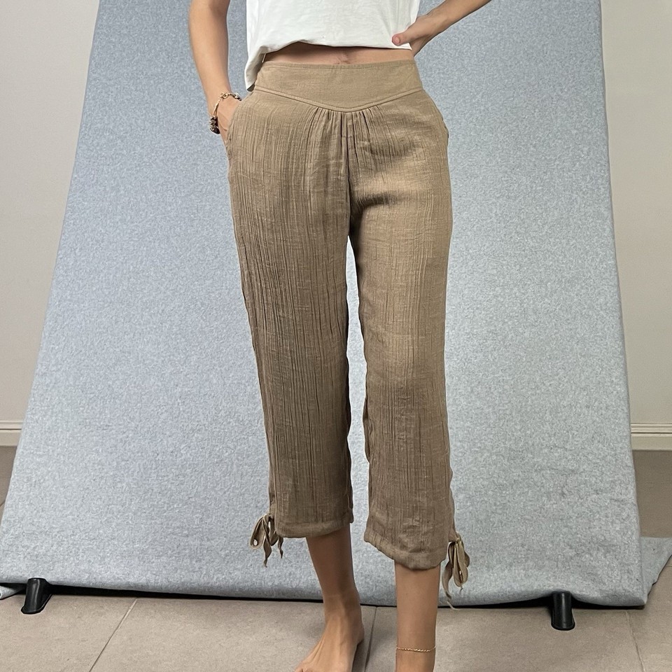 White Amber Pants Womens M Beige Tan Capri Boho Coastal Peasant Resort Lagenlook