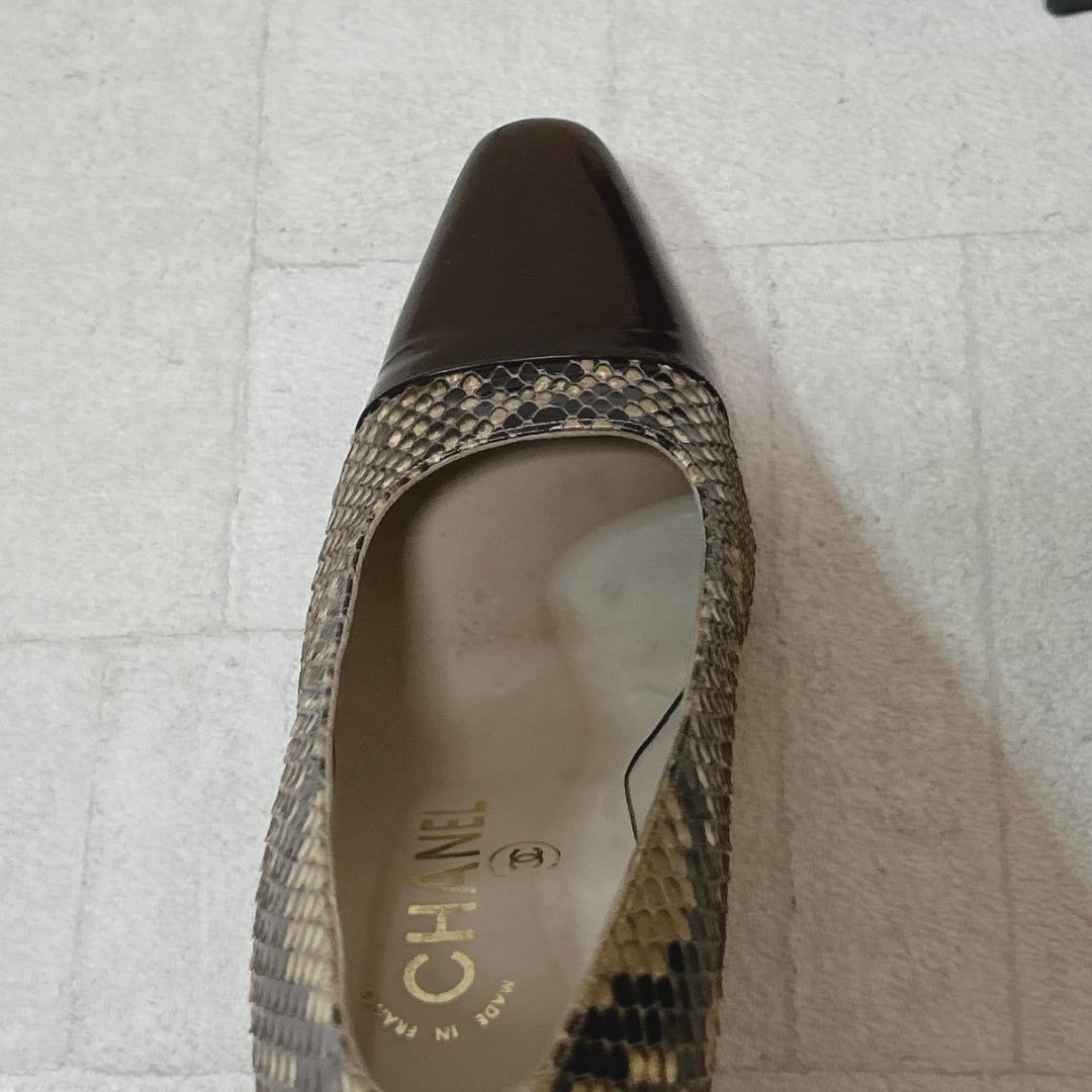 CHANEL Python Print Leather Pumps 23.5cm Excellen… - image 9