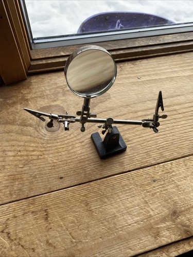 Helping Hand W/Magnifier  Hand With Clamps Soldering Aid Jewelry Fly Tying