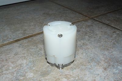 NEW COOPER L6-30 TWIST LOCK PLUG RECEPTACLE 30A 250V