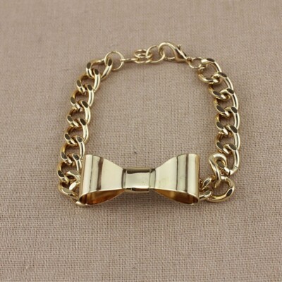 Super süßes goldfarbenes Schleifenkettenarmband