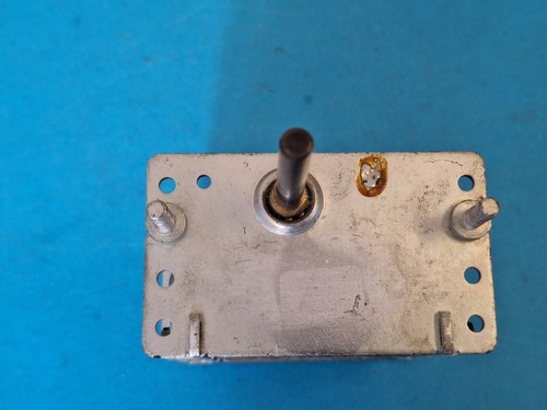 Tuning Capacitor ~ 3 Gang ~ 470pF + 500pF + 500pF ~ Standard size - Zdjęcie 6 z 12