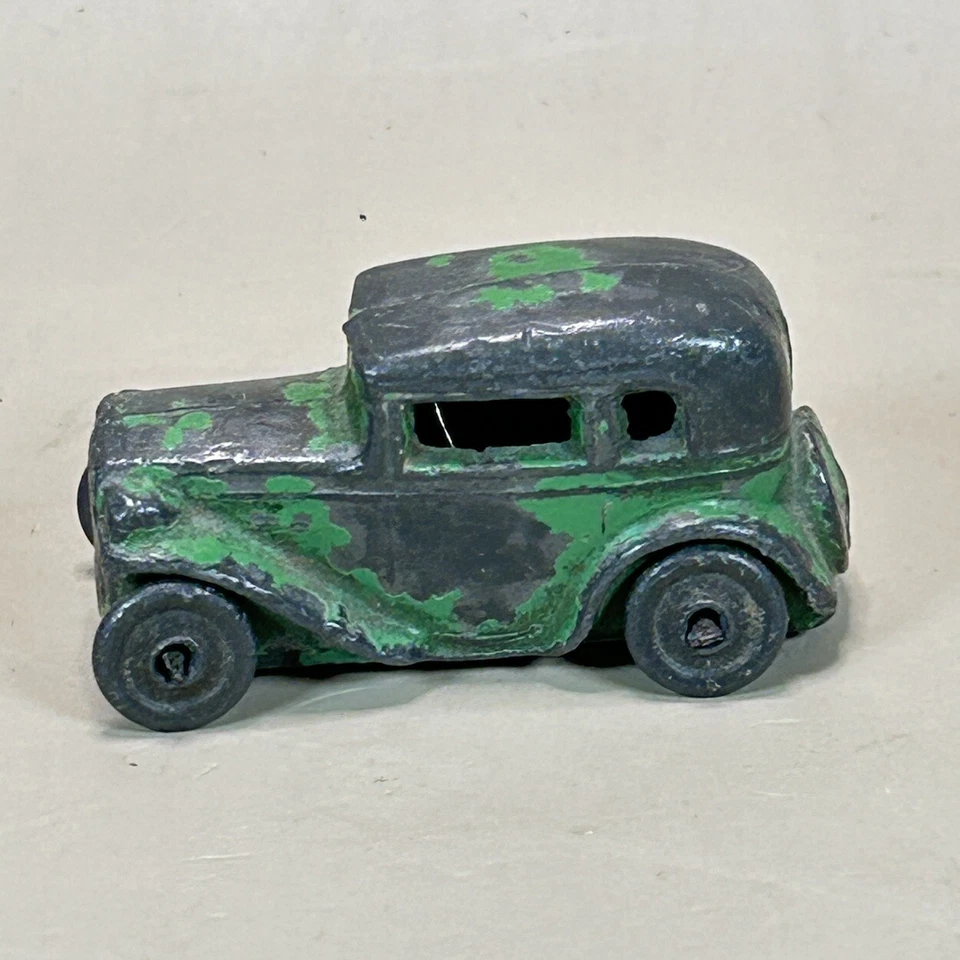 Tootsietoy? Rueda de metal de juguete de coche fundido vintage años 30? 2 1/2 pulgadas Foto 4 de 4