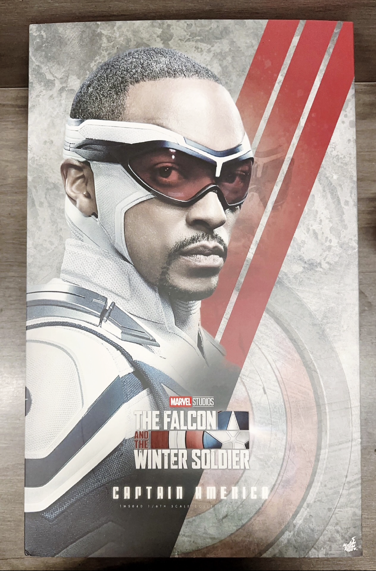Hot Toys TMS040 The Falcon and the Winter Soldier 1/6th Hot Toys TMS040 The Falcon and the Winter Soldier 1/6th