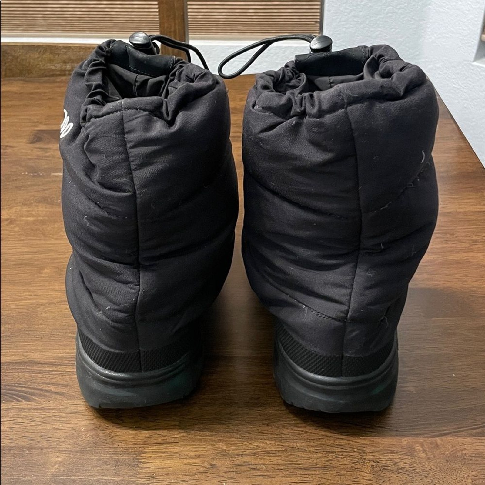 The North Face Black Nuptse 700 Down Puffer Snow Boots Size Men's 10 thumbnail 3