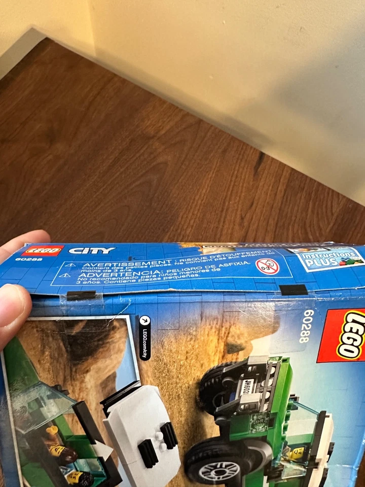 LEGO CITY: Race Buggy Transporter (60288) New in Sealed Damaged Box O4 - Image 3 of 4