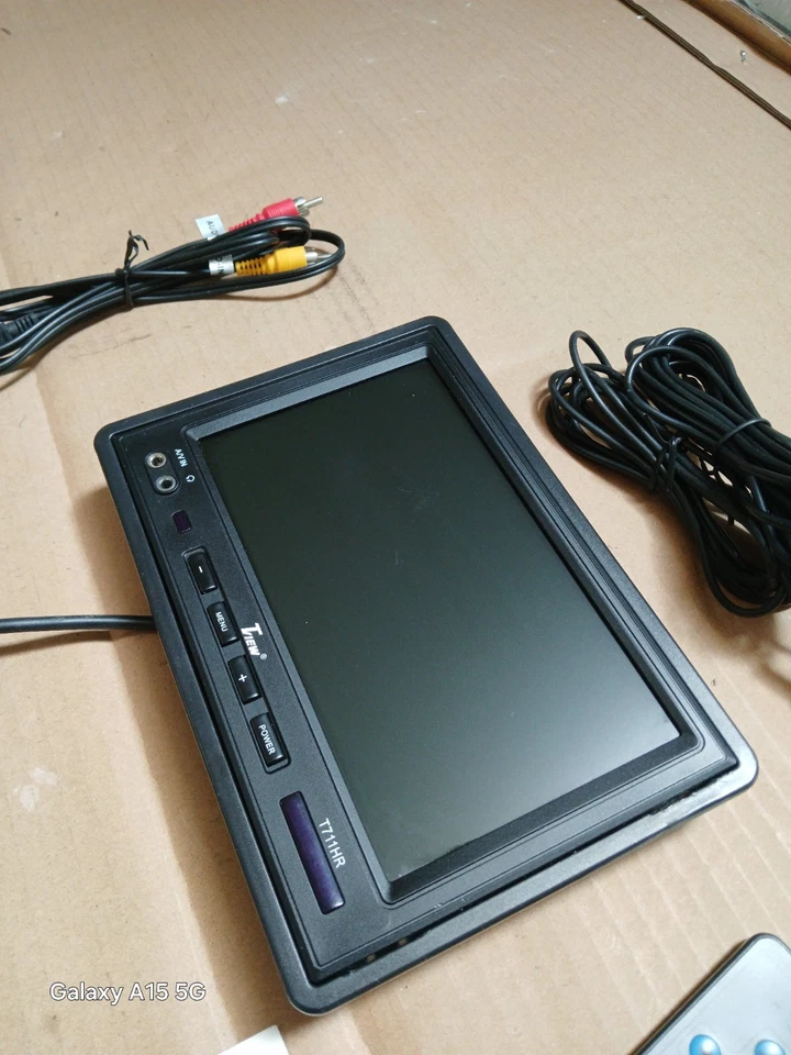 7" LCD Headrest Monitor With Shroud & Remote - T-View Model T711HR - Image 3 of 4