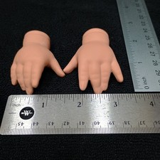 Boots Tyner 1986 Doll Hands Set open hand Med 7 to12 in new old stock Bisque