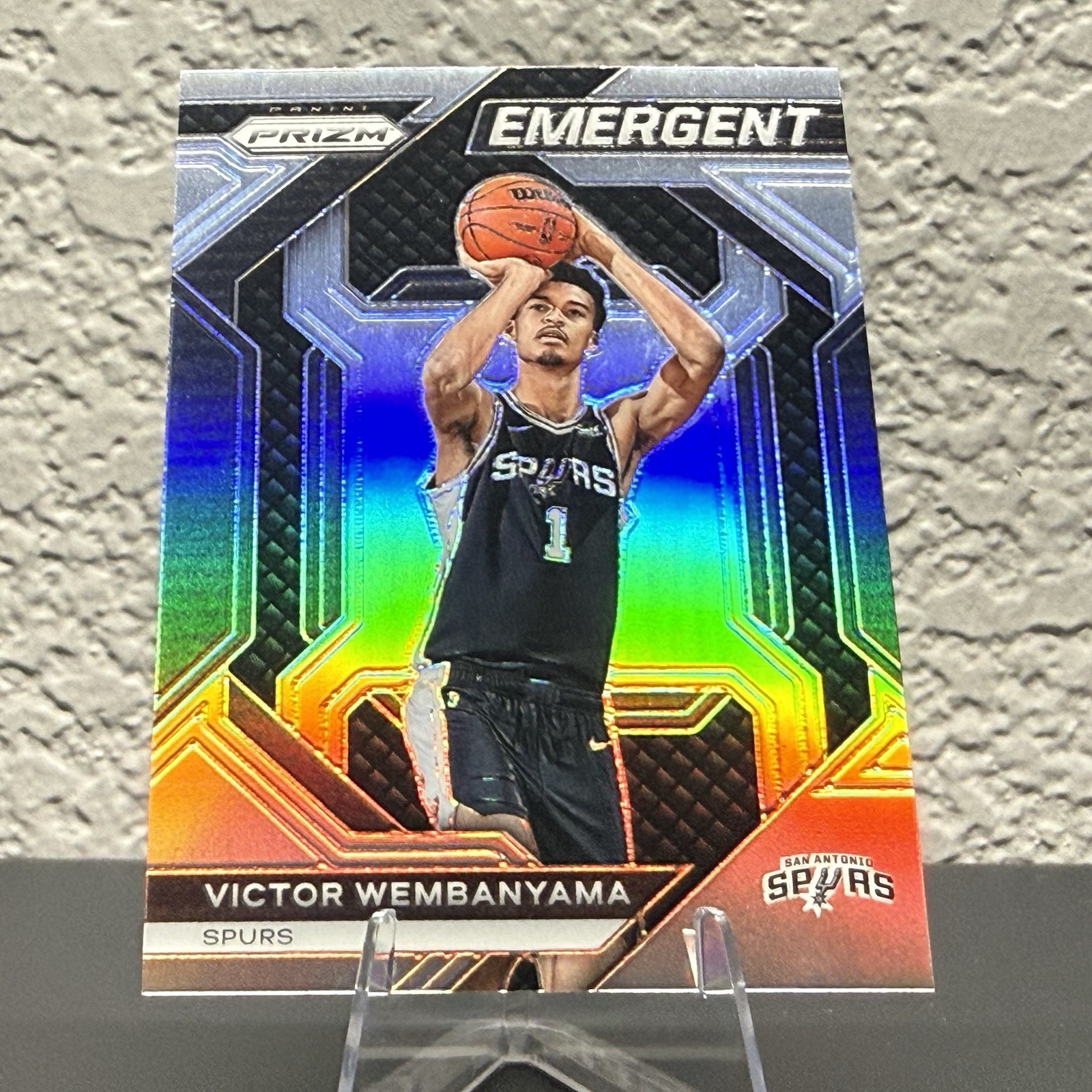 2023-24 Panini Prizm Victor Wembanyama Emergent #12 RC Silver Prizm - ROOKIE