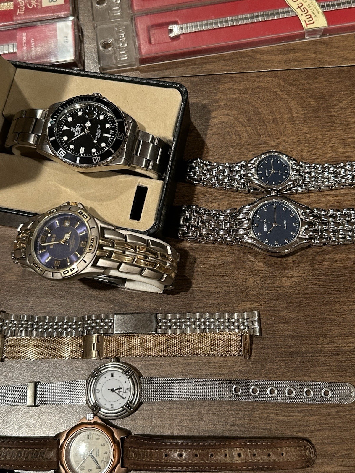 Massive Watch Collection, Various Types - image 4