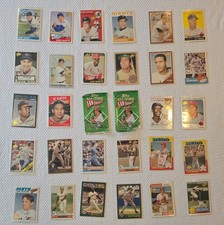 Lot of (28) 2005 Topps Fan Favorites (Feller, Snider, Schmidt, Reggie)