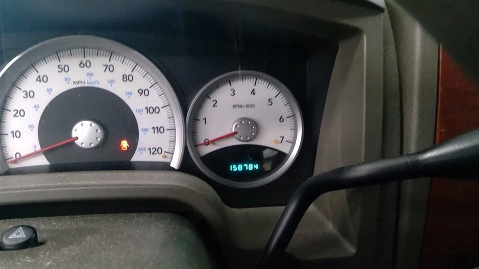 Dodge Dakota 2005 Engine Fuse Box 4692083AB - BODY 6169 Foto 3 de 4