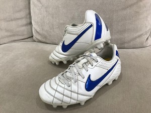 nike football boots size 1.5