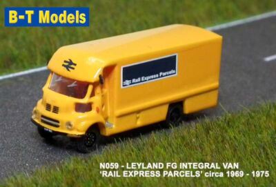 B-T Models Leyland FG Integral Van - Rail Express Par  1:148 Scale