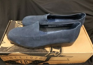 eddie bauer womens loafers