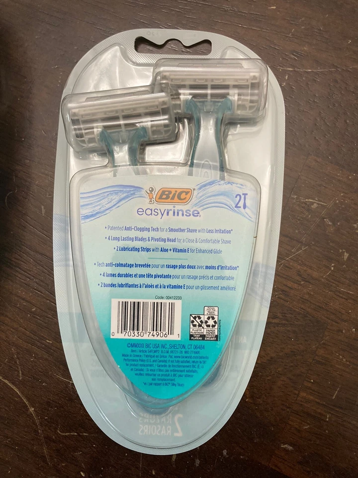 4 maquinillas de afeitar desechables de fácil enjuague BIC 4 hojas 2 unidades + 1 recargable 3 cartuchos Foto 3 de 4