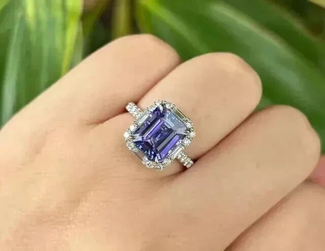 Anillo de compromiso con halo de tanzanita natural corte esmeralda de 2,65 quilates de oro blanco sólido de 14 quilates Foto 4 de 4