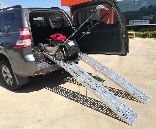 2 PCS of 500kg 2.3M Folding Aluminum ATV Loading Ramp Lawnmower Motorcycle Truck - Picture 11 of 13