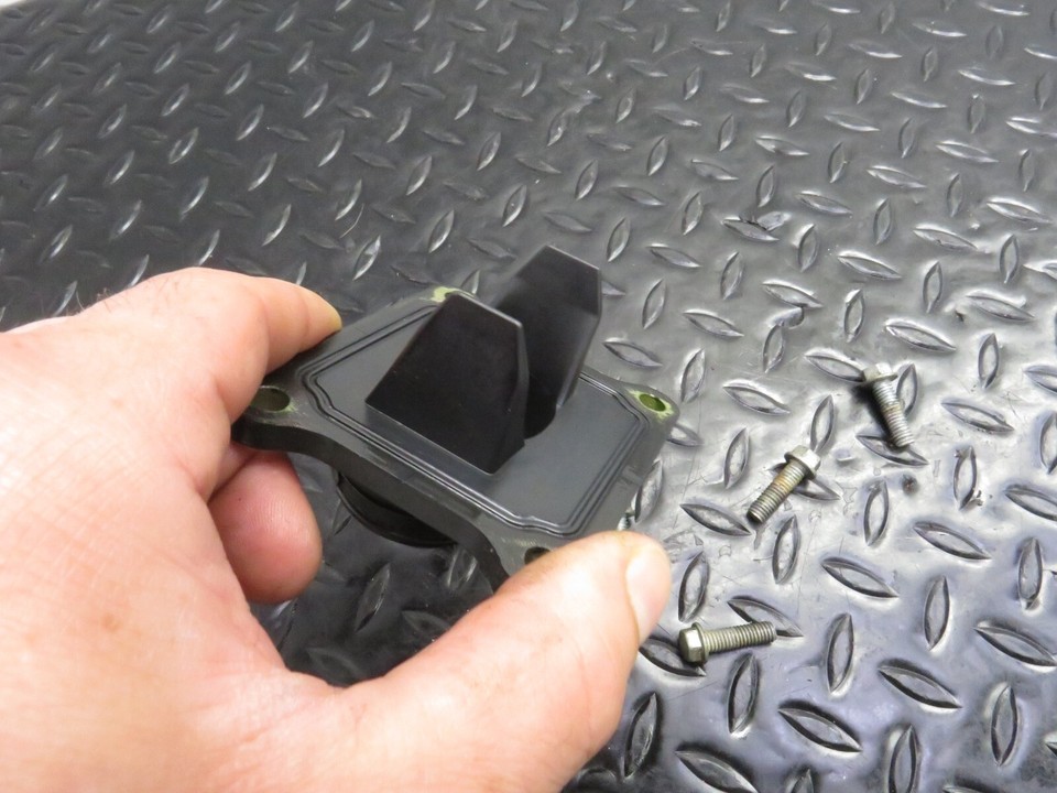 02 03 04 SUZUKI RM 85 RM 85L OEM REED CAGE & INTAKE MANIFOLD GOOD 13150