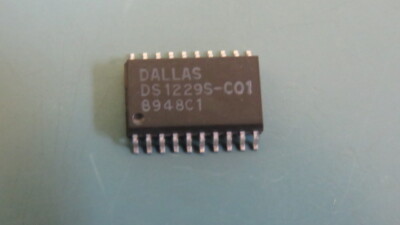 DALLAS  DS1229S Qty of 5 per Lot +5V Powered Triple RS-232 Transmitter/Receiver