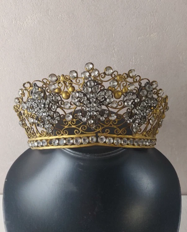Collier Royal Avec Pendentif Croix, Couronne, Clé, Cœur Strass – Or, Longueur >60cm, Neuf Sans Emballage