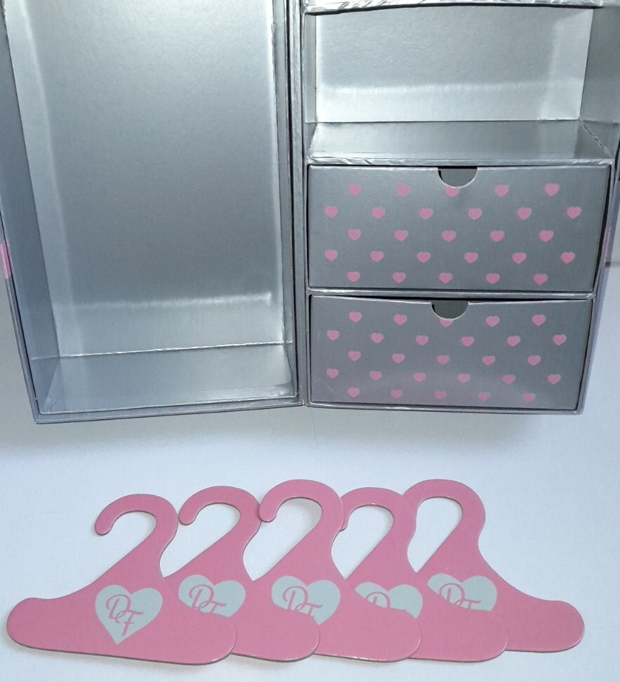 DesignaFriend Doll Foldout Wardrobe Carry Case 5 Hangers Our Generation