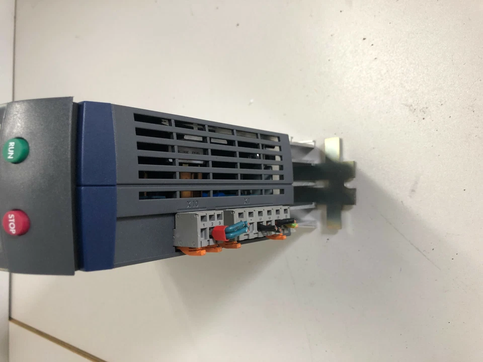 Bonfiglioli ACU 401-11FA Frequenumrichter - Bild 3 von 4