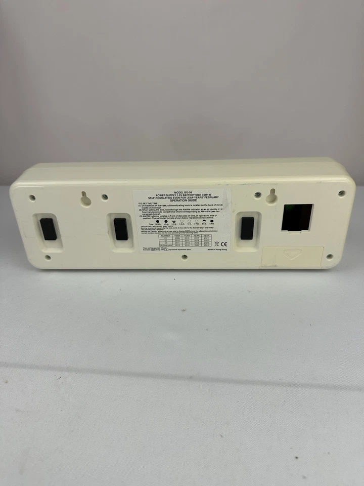 Twemco BQ-38 Flip Clock Calendar White Quartz Desk Wall TESTED - Image 3 of 4